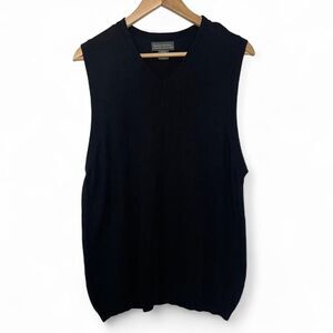 Banana Republic Men's Extra Fine Merino Wool Black V-neck Sleeveless Sweater L